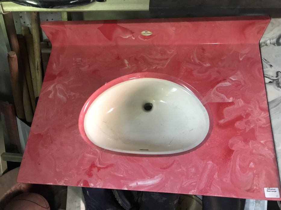 Мийка з штучного каменю