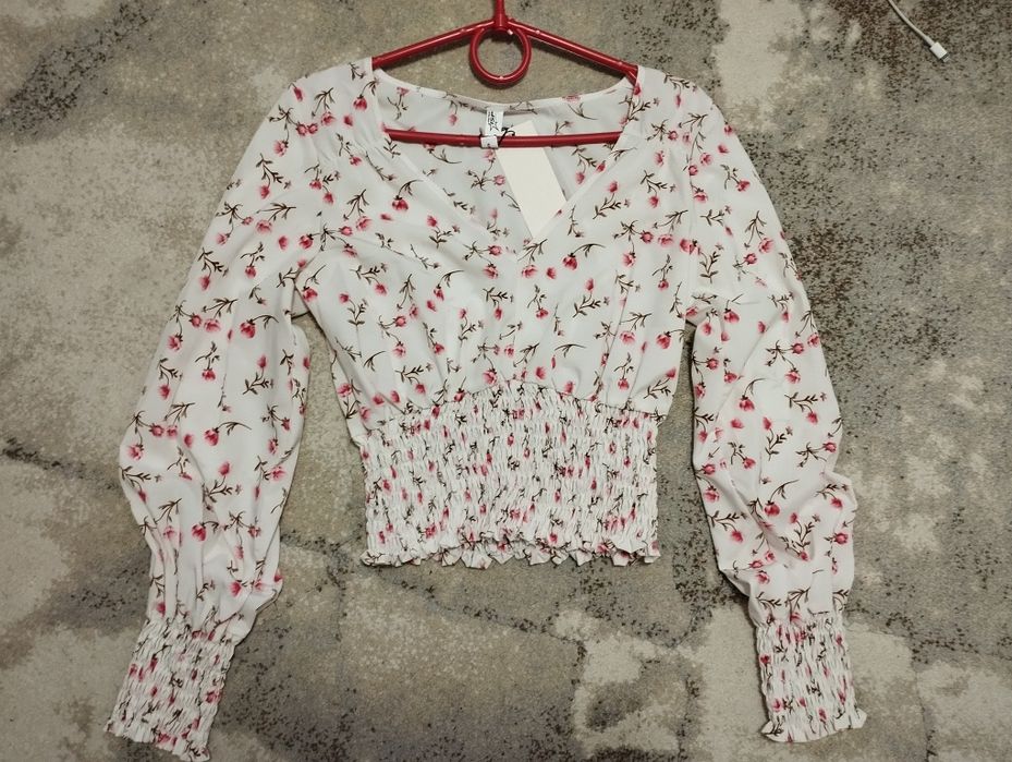 Нова блуза 42-44