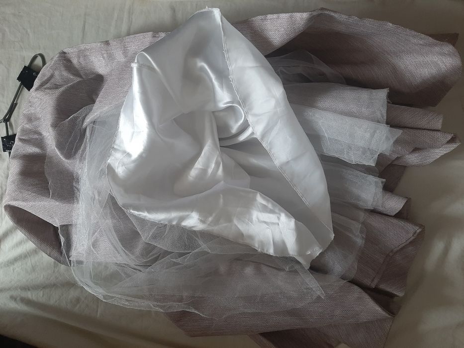 Niezwykłą sukienka dla dziewczynki