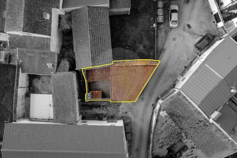 Oportunidade única - Garagem para investimento - 45 000€