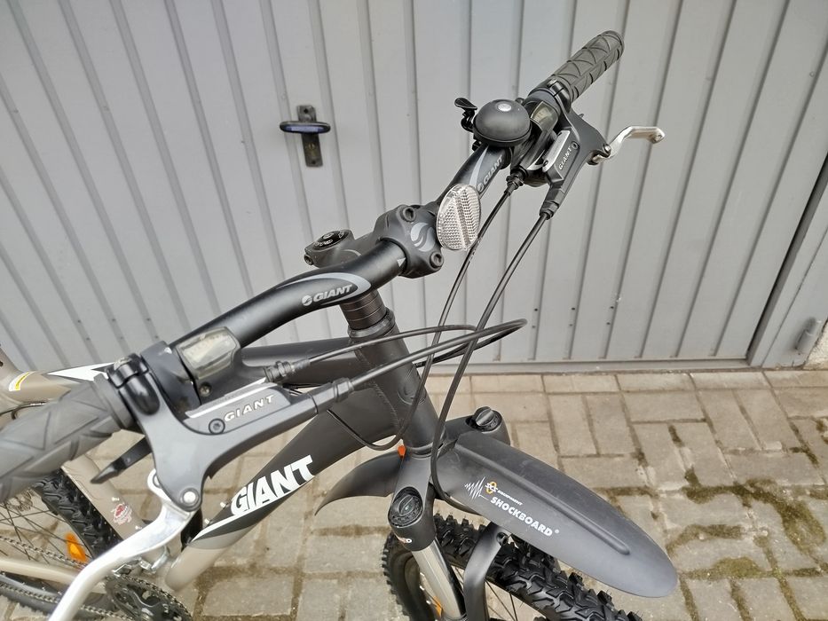 Rower rama aluminiowa hamulce tarczowe hydrauliczne