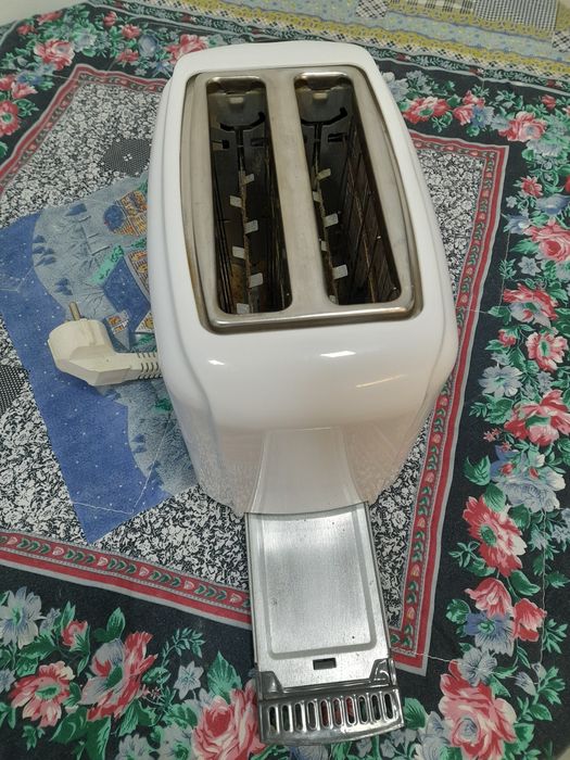Torradeira da marca kiwi, 800w