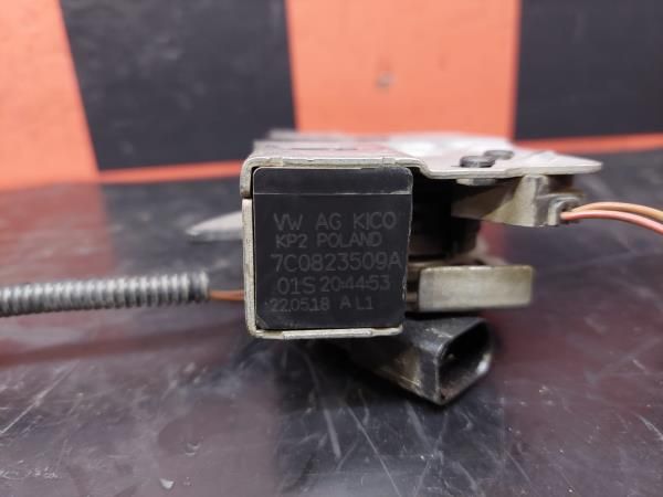 Fechadura / fecho capot VOLKSWAGEN Crafter (SY_)