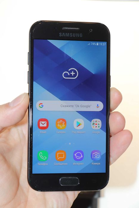 Samsung Galaxy A3 2017 SM-A320F 16Gb Black! гарний стан!