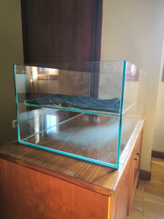 Tartarugueira 70x40x30 com rampa | Vidro extra clear