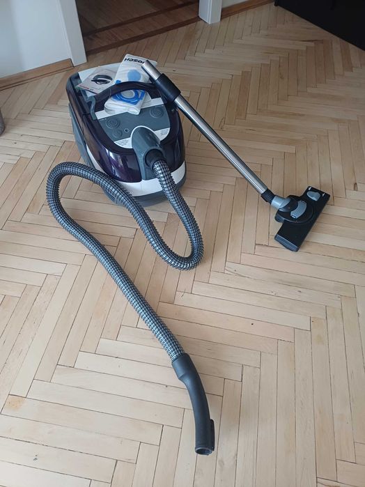 Продам порохотяг  Boschaquawash&clean  serie 4 бв