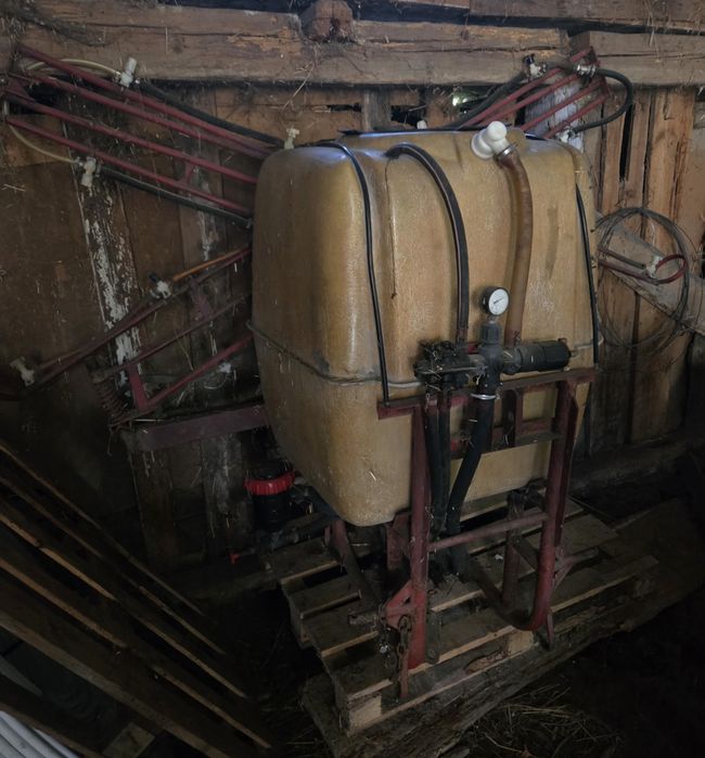 Opryskiwacz podwieszany 400l