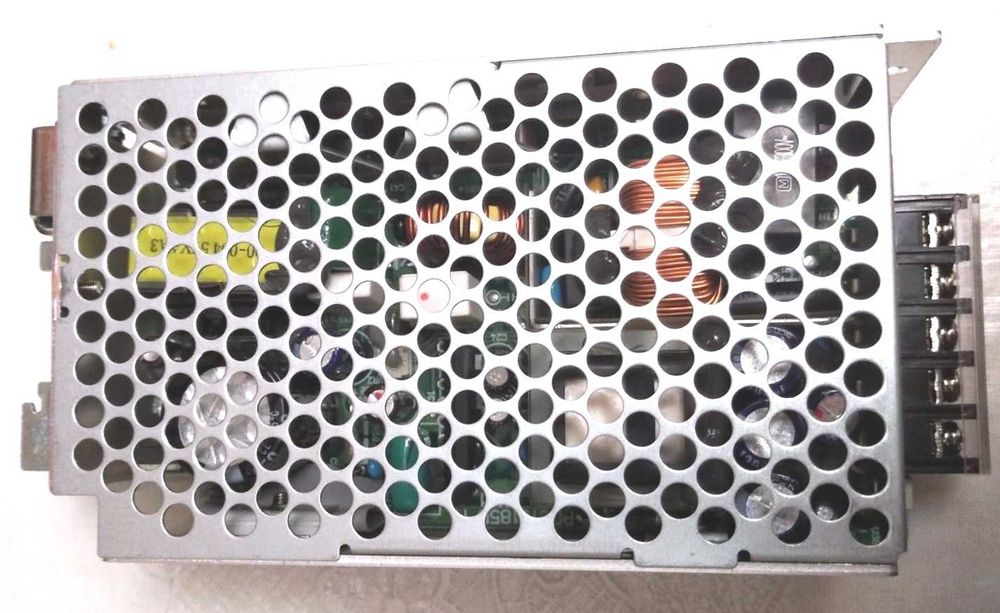 Блок живлення 24В 6,5А Omron на DIN рейку