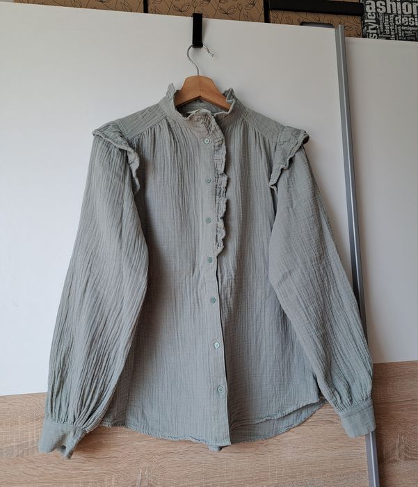 Muślinowa bawełniana koszula długi rękaw szałwiowa jasno zielona H&M 36 S elegancka letnia wakacyjna lato wakacje muślin bawełna kapsułowa minimalist