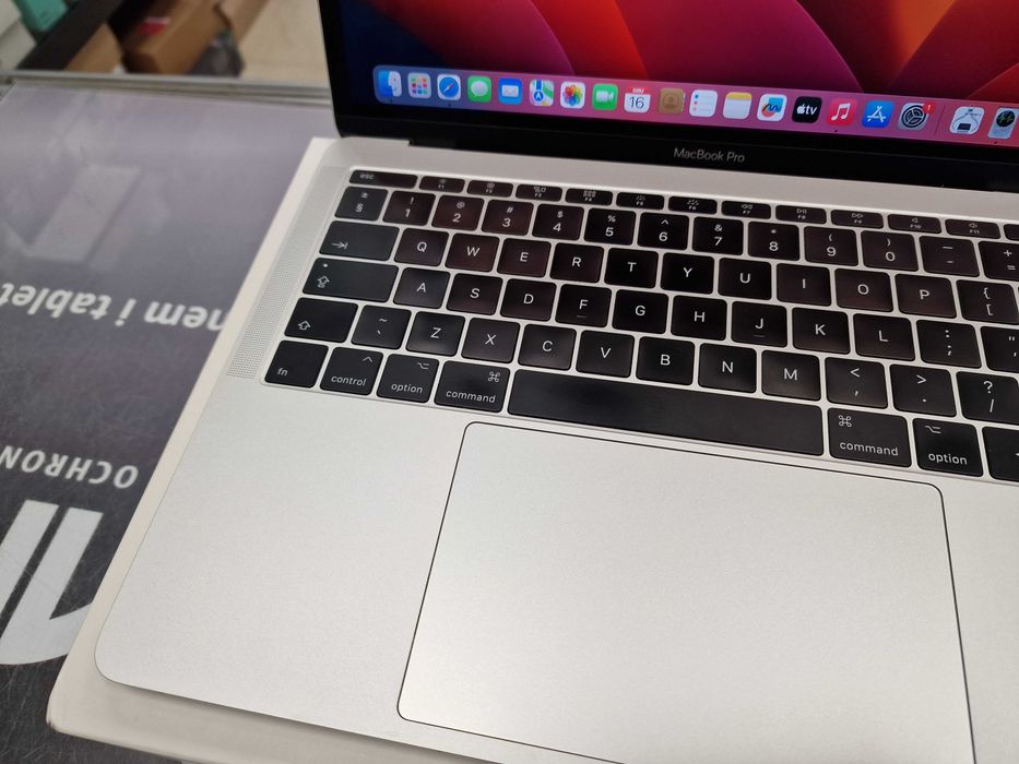 Macbook PRO 13 2017/ i5 2.30 GHZ/ 8GB/ 120GB/ czytaj uważnie opis