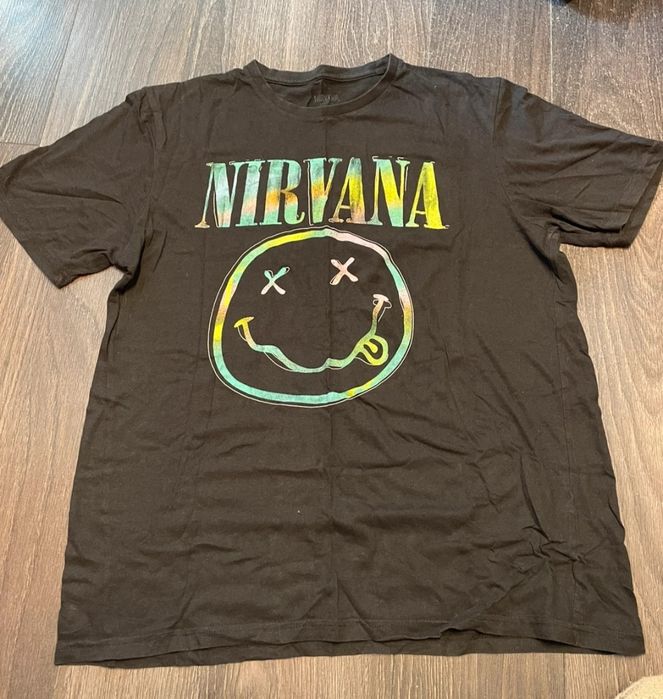 T-shirt Nirvana tamanho L