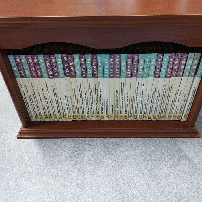 Conjunto de 33 cd de música clássica