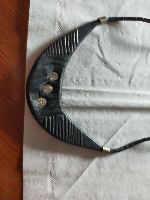 Naszyjnik ze skóry ręcznie robiony