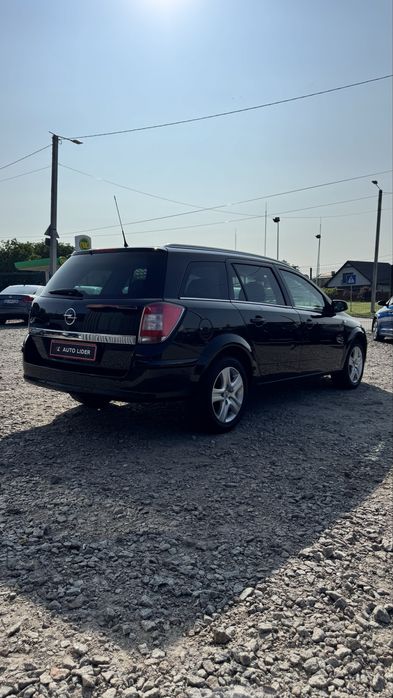 Opel Astra H Caravan Опель Астра 2010 р. 1.6 бенз 5МКПП