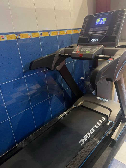 Беговая дорожка FitLogic T18C. Нова