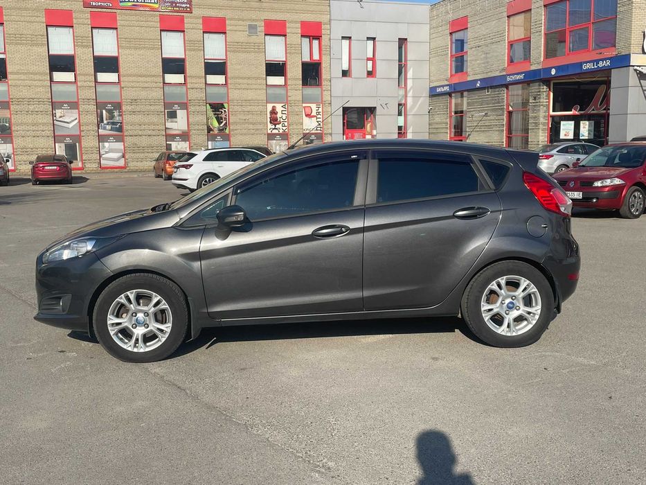 Продам Ford Fiesta 2015