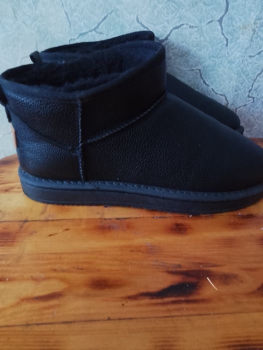 Уги человічі розмер 45 идут на 44 новие