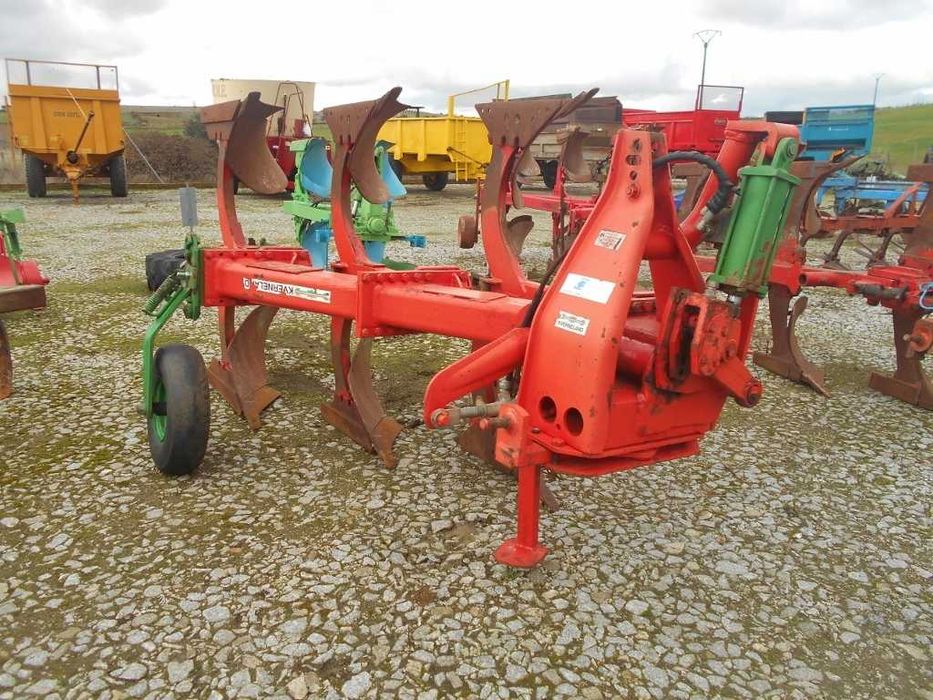 Charrua kverneland 3 ferros hidraulica