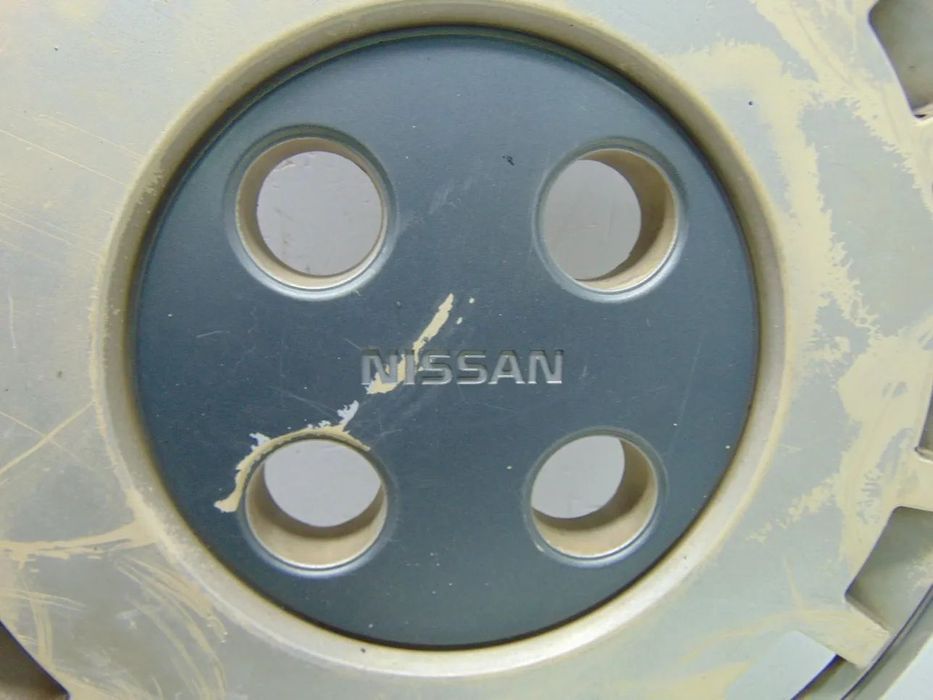Nissan Vanette tampões roda