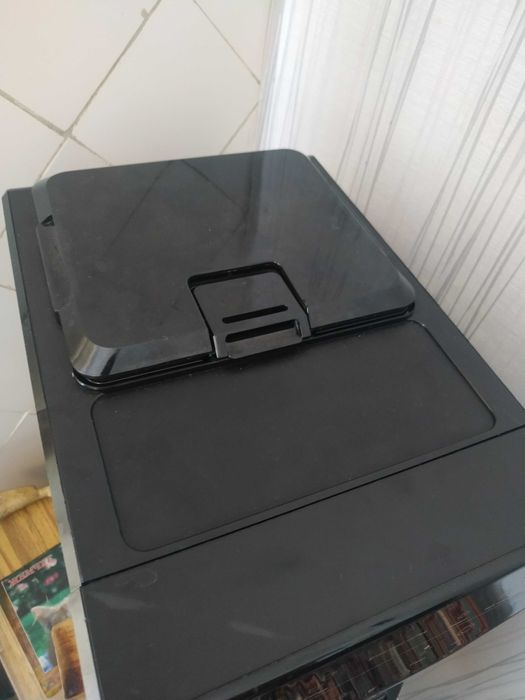 б\у кофемаш Ufesa Supreme Barista  (Испания )20 бар\сенсор