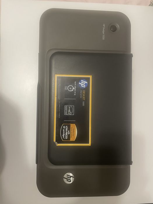 Принтер HP DeskJet 1000 с пустыми картриджами