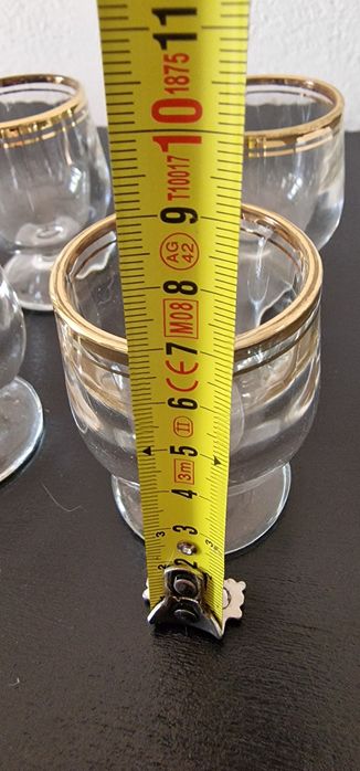 4 copos de licor novos
