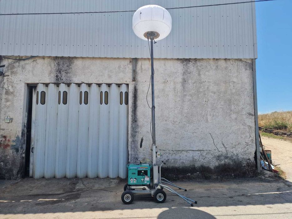 Torre de iluminação alimentada por gerador a gasolina - Yanmar G2400S