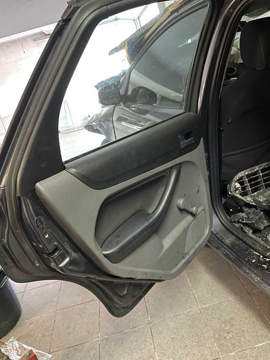 Portas Ford Focus - 5