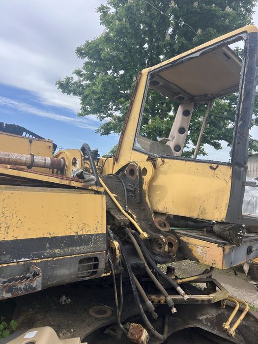 Экскаватор CAT325BL