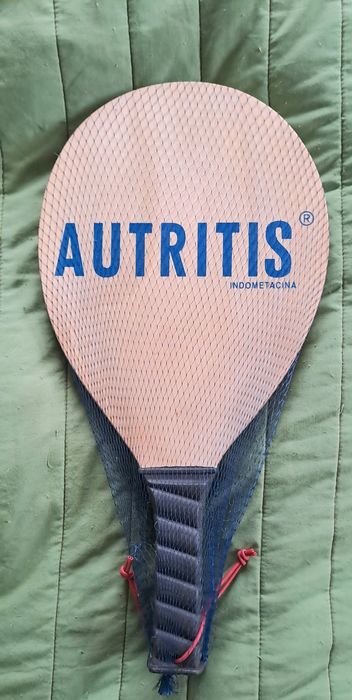 Raquetes em madeira novas