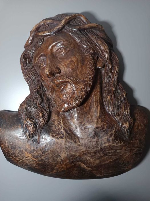 Busto de Jesus Cristo em Madeira Maciça – Escultura por Fernando Silva