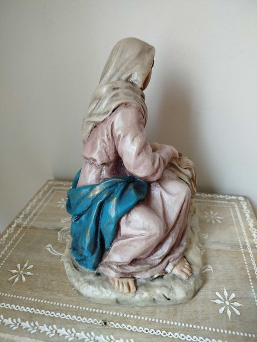 Antiga e belíssima Escultura "Virgem Maria e o Menino"