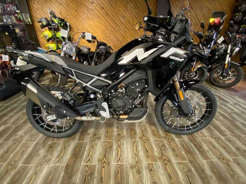 Мотоцикл CFMOTO 450MT