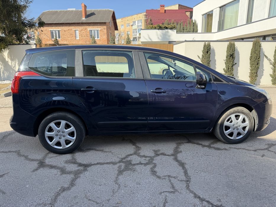 Пежо 5008 - 7 Мість