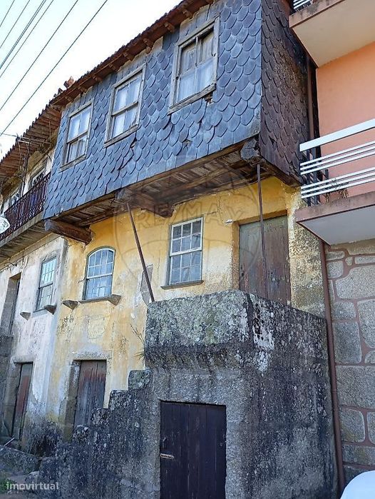 Moradia T4 para venda