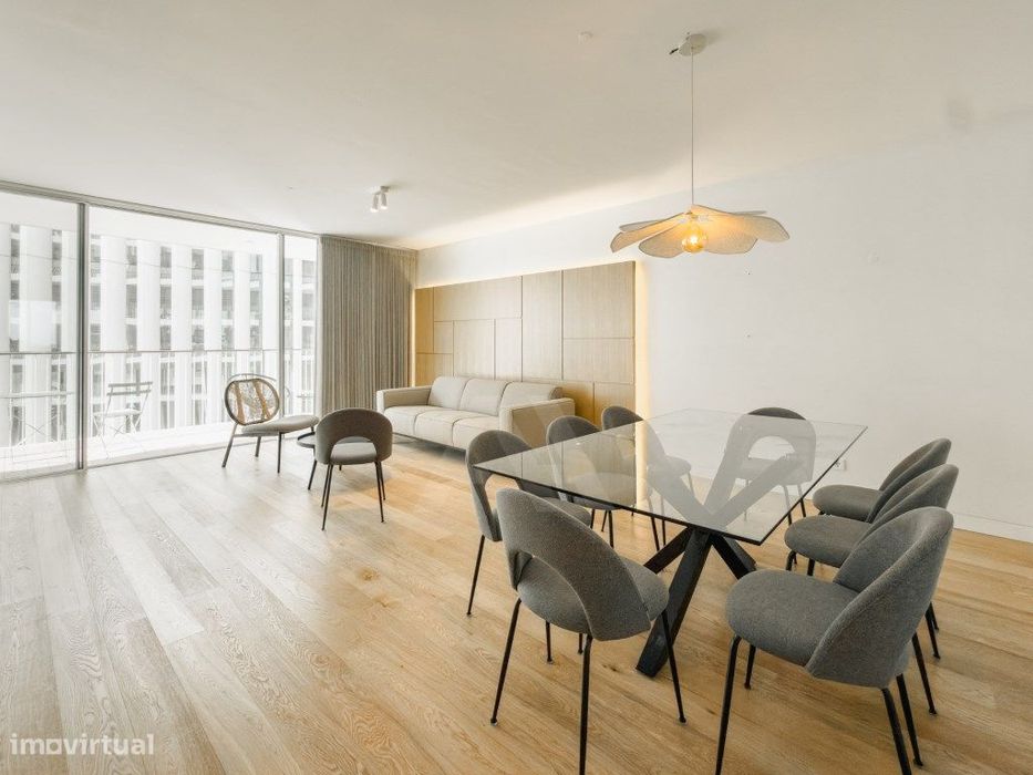 Apartamento T3 de luxo com garagem em Lisboa