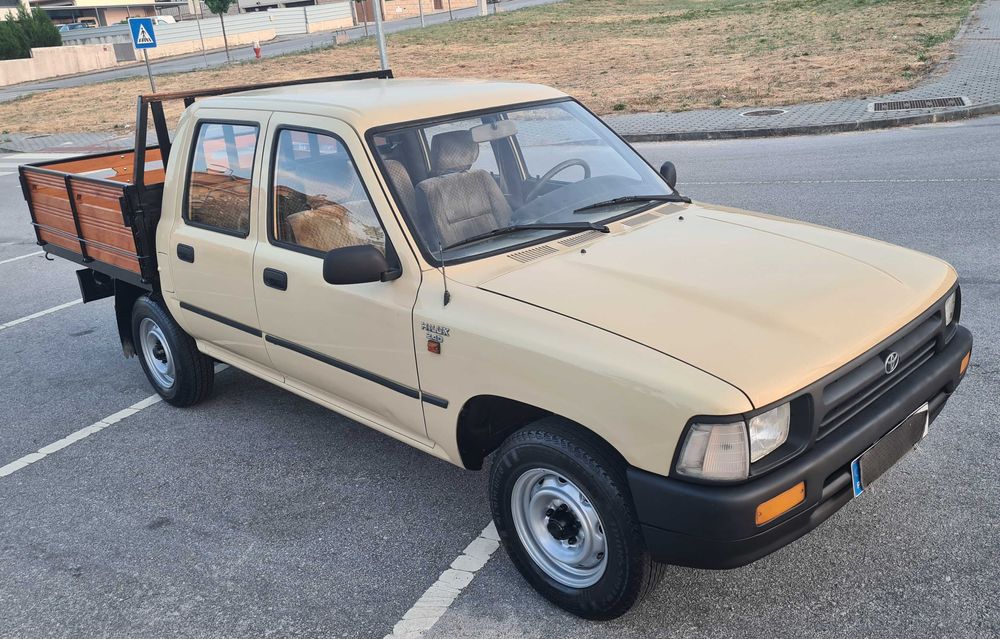 toyota hilux pick up