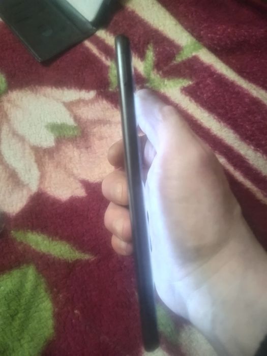 Телефон Redmi 10C.