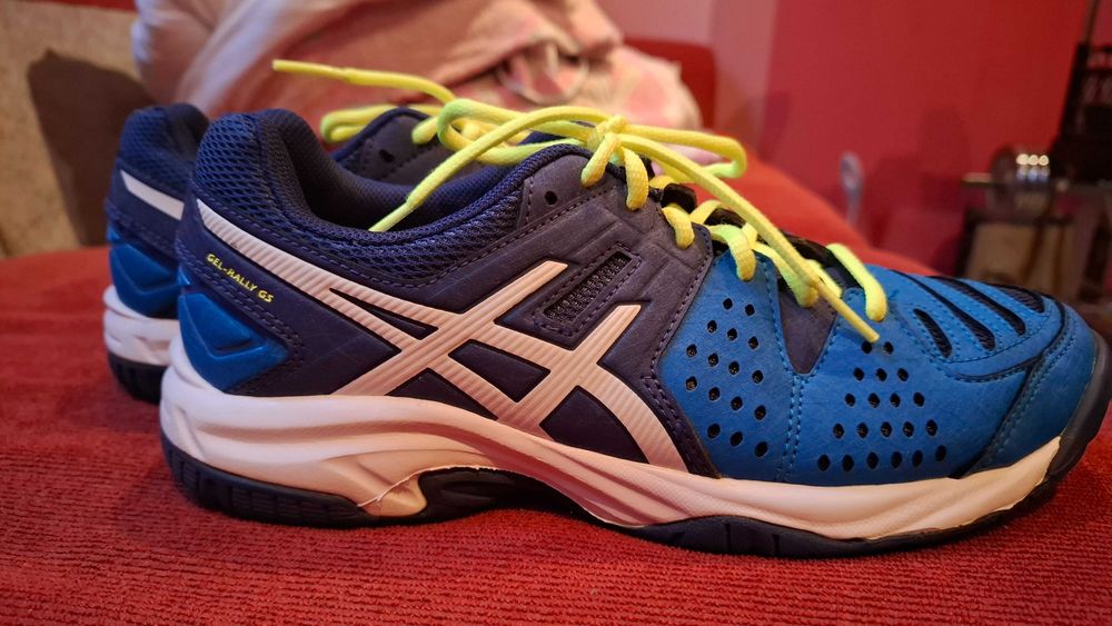 Волейбольне взуття Asics оригінал