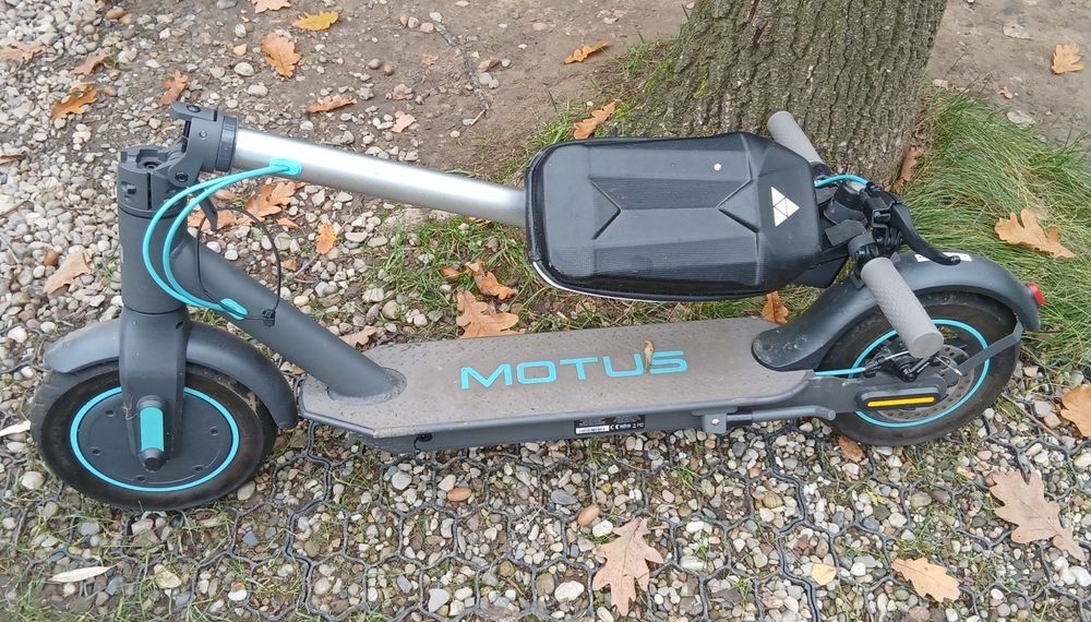 Hulajnoga elektryczna MOTUS Scooty lite 10 700W