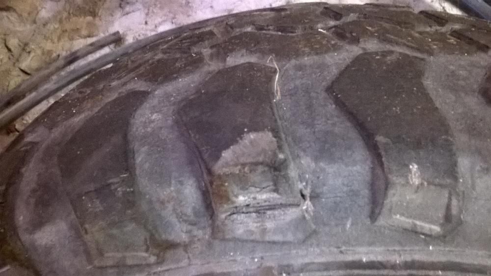 3 pneus Fedima 33 12/50 R15 para rechapar