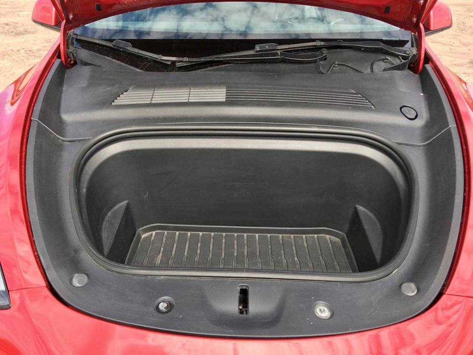 Продається Tesla Model Y