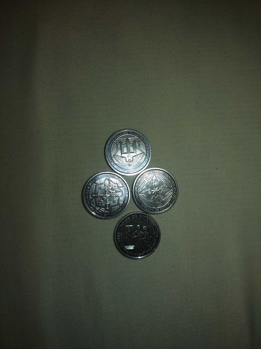 Монети десять грн.