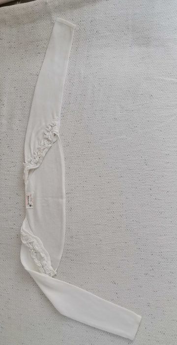 Kremowe eleganckie bolerko 110