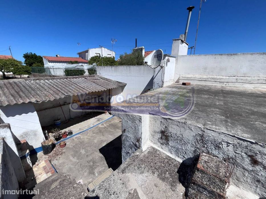 Moradia T2 + 1 em Mora (MOR104)