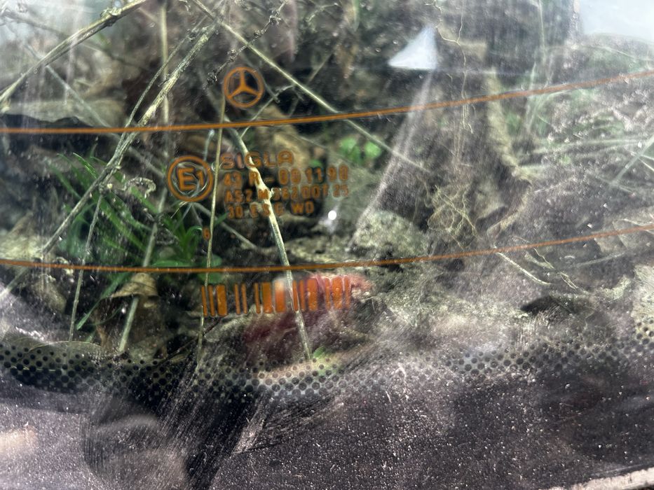 Скло стекло задное задне мерседес w210