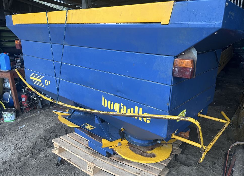 Rozsiewacz bogballe DZ 1500L