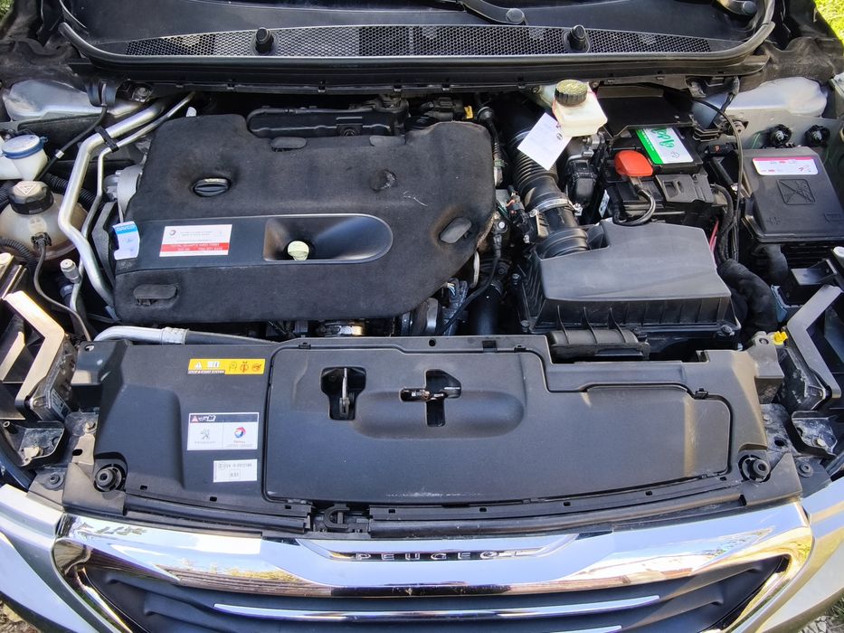 Peugeot 308 base 2015 року