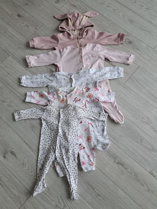 Чоловічки для дівчинки від 2 до 6 міс