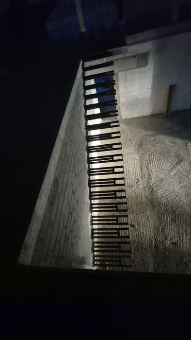 schody półkowe  lewitujace stelaż